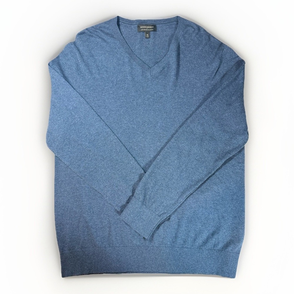 Banana Republic Men's XL Luxe Sweater Collection Blue V Neck Knit Pullover